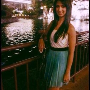 Forever 21 Turquoise green pleated skirt